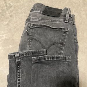 Levi’s Super Skinny black jeans 24